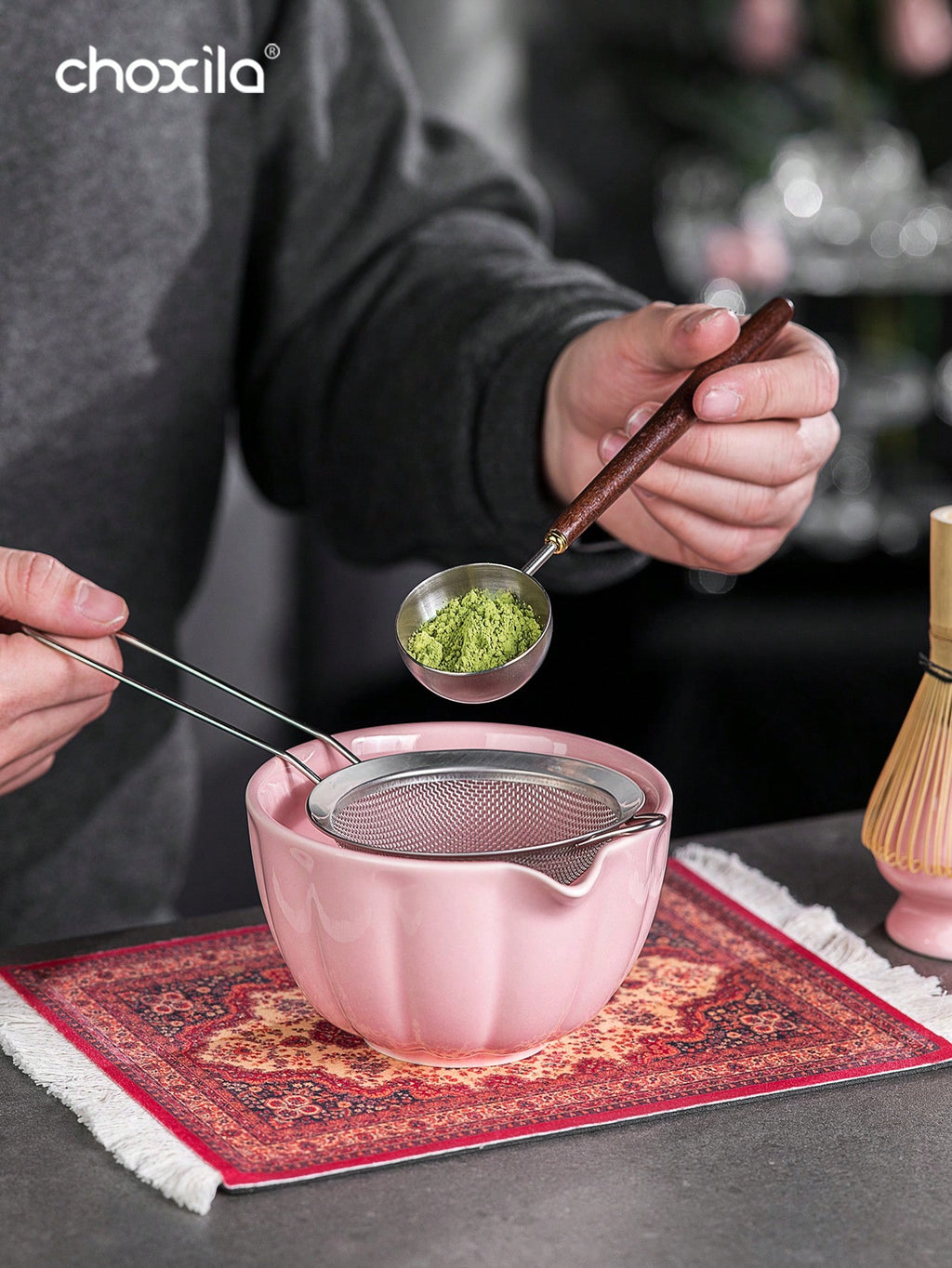 choxila مجموعة بداية تقليدية للماتشا 7 قطع، مجموعة خفاقة الماتشا، طقم أدوات تحضير الشاي الماتشا، طقم أدوات عشاق الماتشا، مجموعة هدايا الماتشا مع حقيبة، تشمل وعاء الماتشا، خفاقة الماتشا من البامبو، ملعقة الشاي، حامل الخفاقة، منخل الماتشا، كوب شاي، وسادة ال