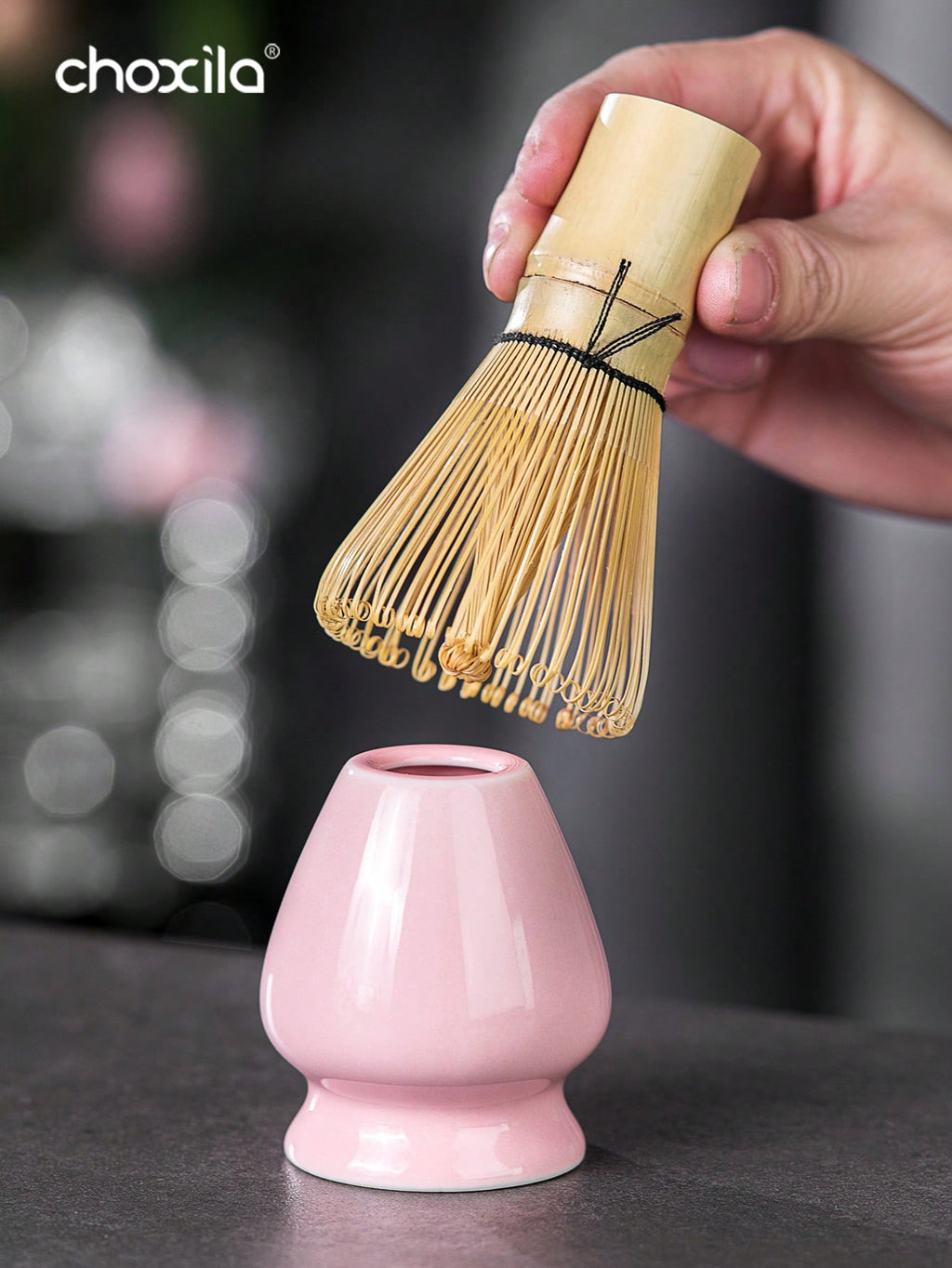 choxila مجموعة بداية تقليدية للماتشا 7 قطع، مجموعة خفاقة الماتشا، طقم أدوات تحضير الشاي الماتشا، طقم أدوات عشاق الماتشا، مجموعة هدايا الماتشا مع حقيبة، تشمل وعاء الماتشا، خفاقة الماتشا من البامبو، ملعقة الشاي، حامل الخفاقة، منخل الماتشا، كوب شاي، وسادة ال